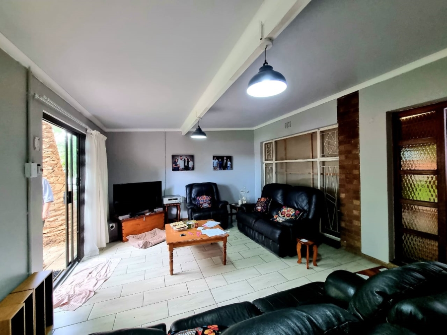 3 Bedroom Property for Sale in Rhodesdene Northern Cape